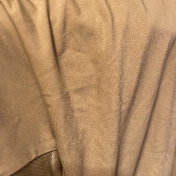 Hi low shiny satin like ruffle skirt - Picture 4 of 4